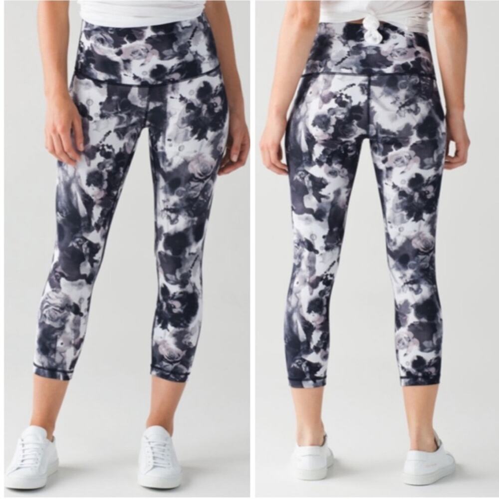 Lululemon Wunder Under Crop High Rise Leggings in Obscurred Black Daisy Maeve 4